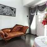 Airy Eco Syariah Simpang Jam Gajah Mada Puri Casablanca Batam