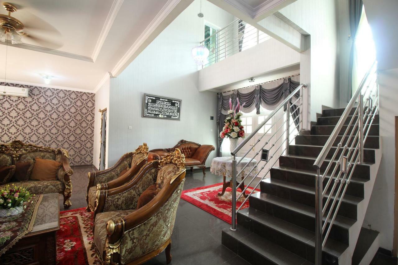 Guest house Airy Eco Syariah Simpang Jam Gajah Mada Puri Casablanca Batam